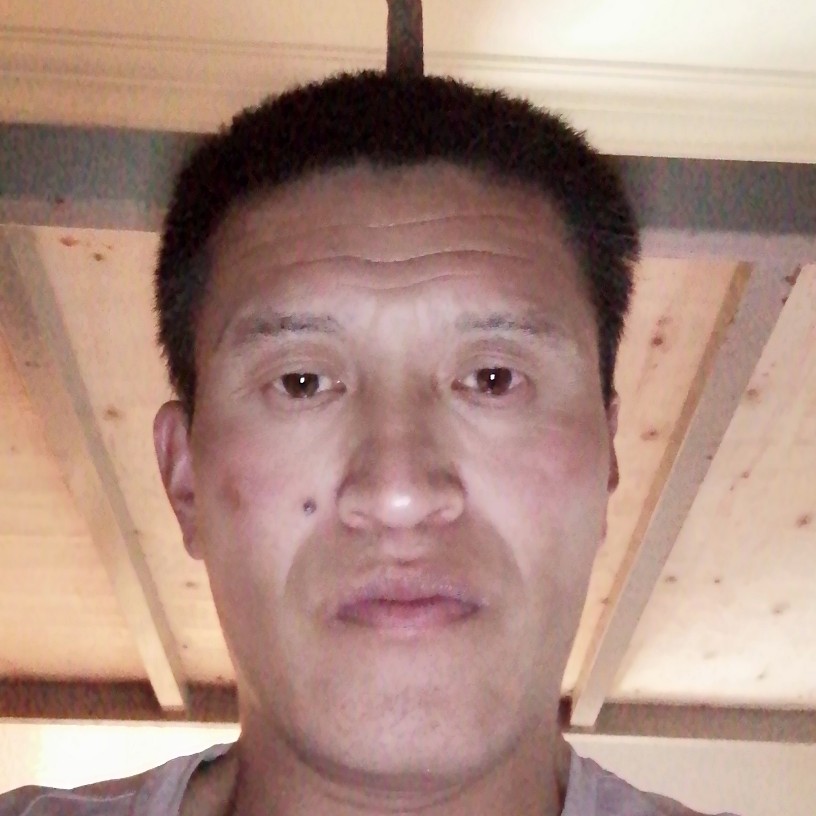 何殿伟的照片
