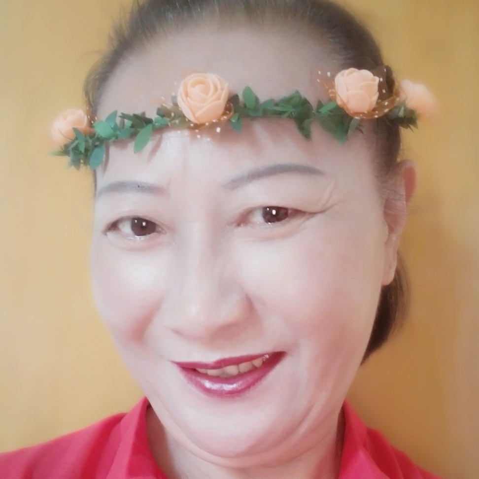 小兔子苗条的照片