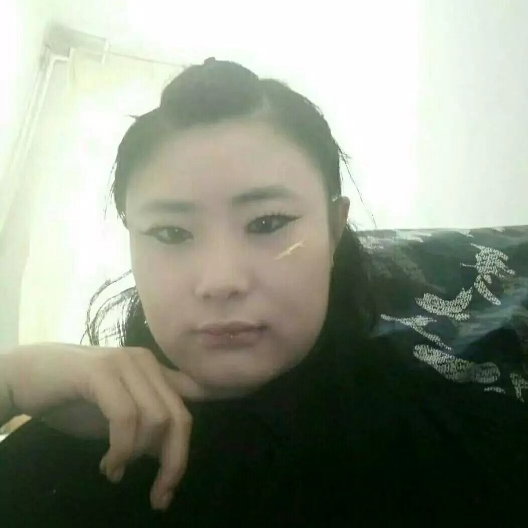 孤单开心的照片