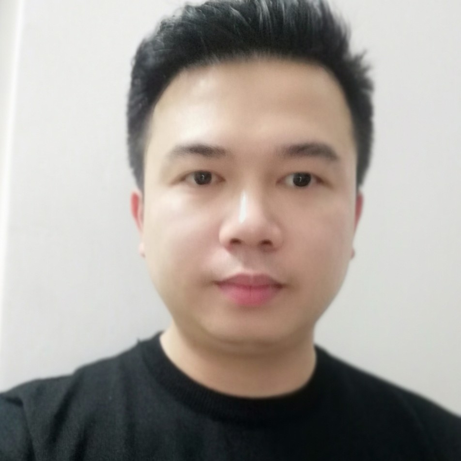 秋颜笑魁梧的照片