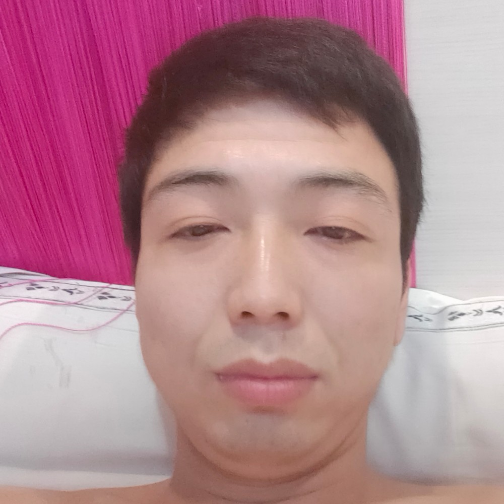 早晨回眸玩命的照片
