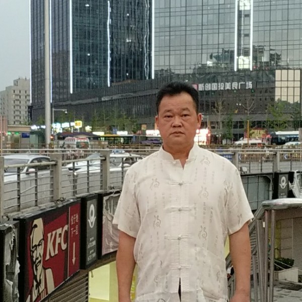 朴素闻浮波的照片