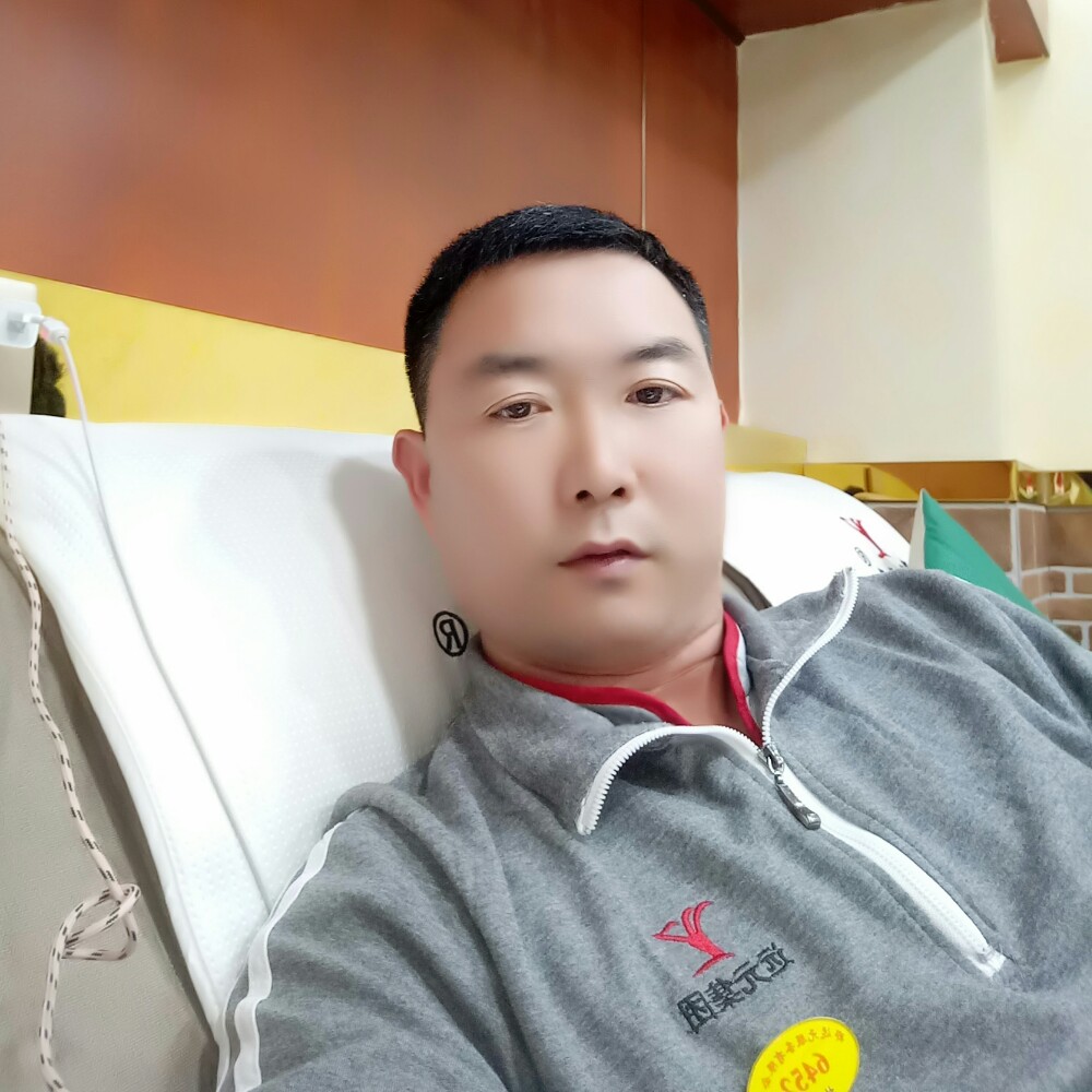 大白老迟到的照片