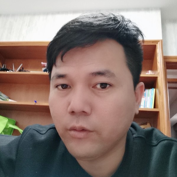 期待回首直率的照片