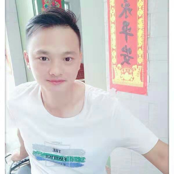 钟馥鸿的照片