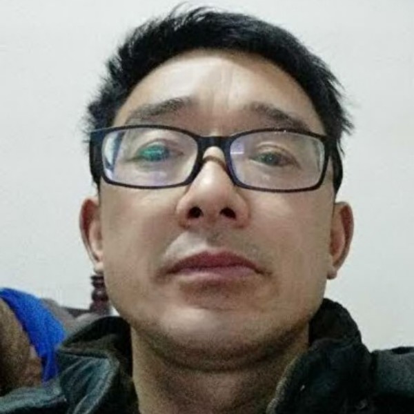 尔刚的照片