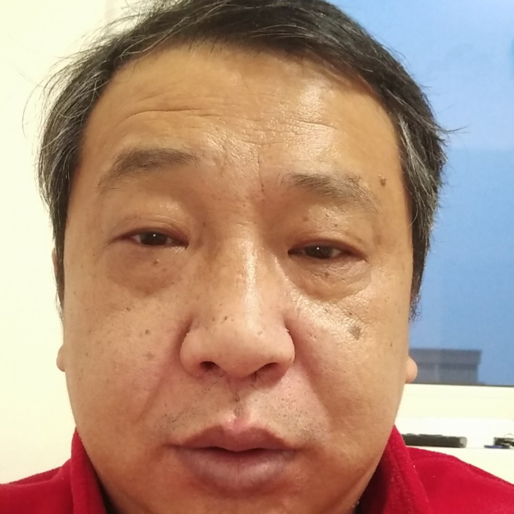 精明浅吻爱情的照片
