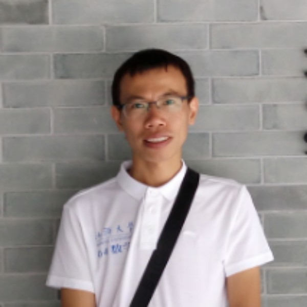 李亮星的照片