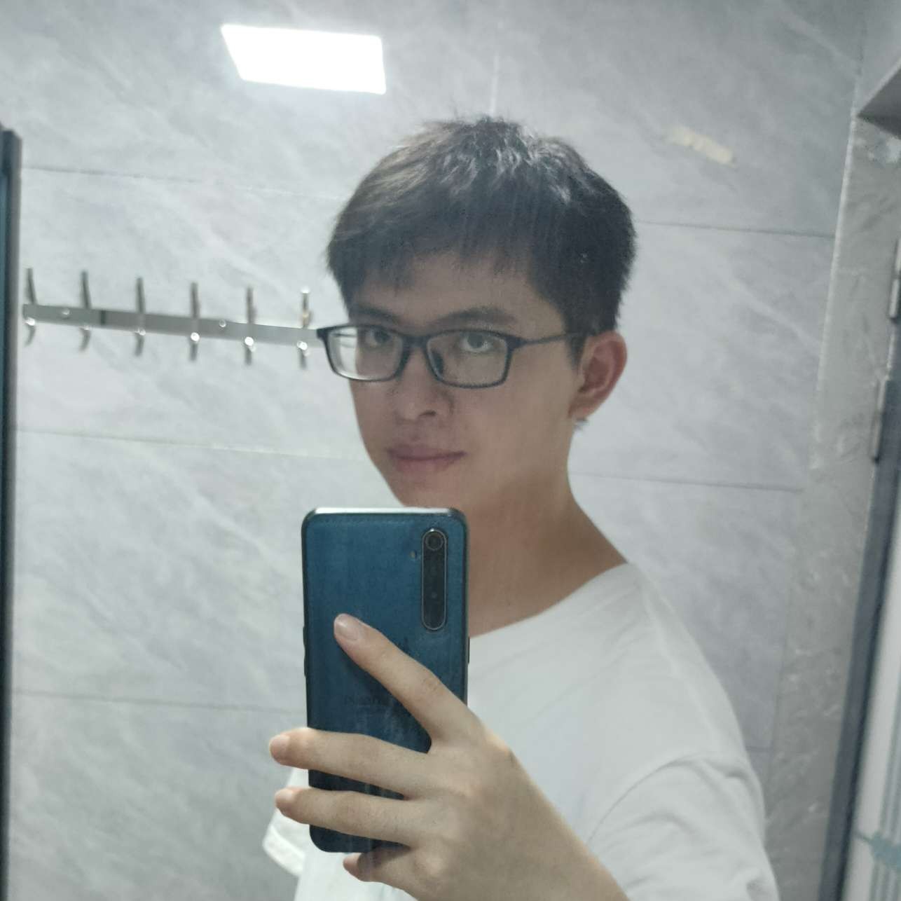 LWB_B的照片
