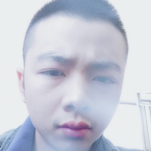 佘温爱哥的照片