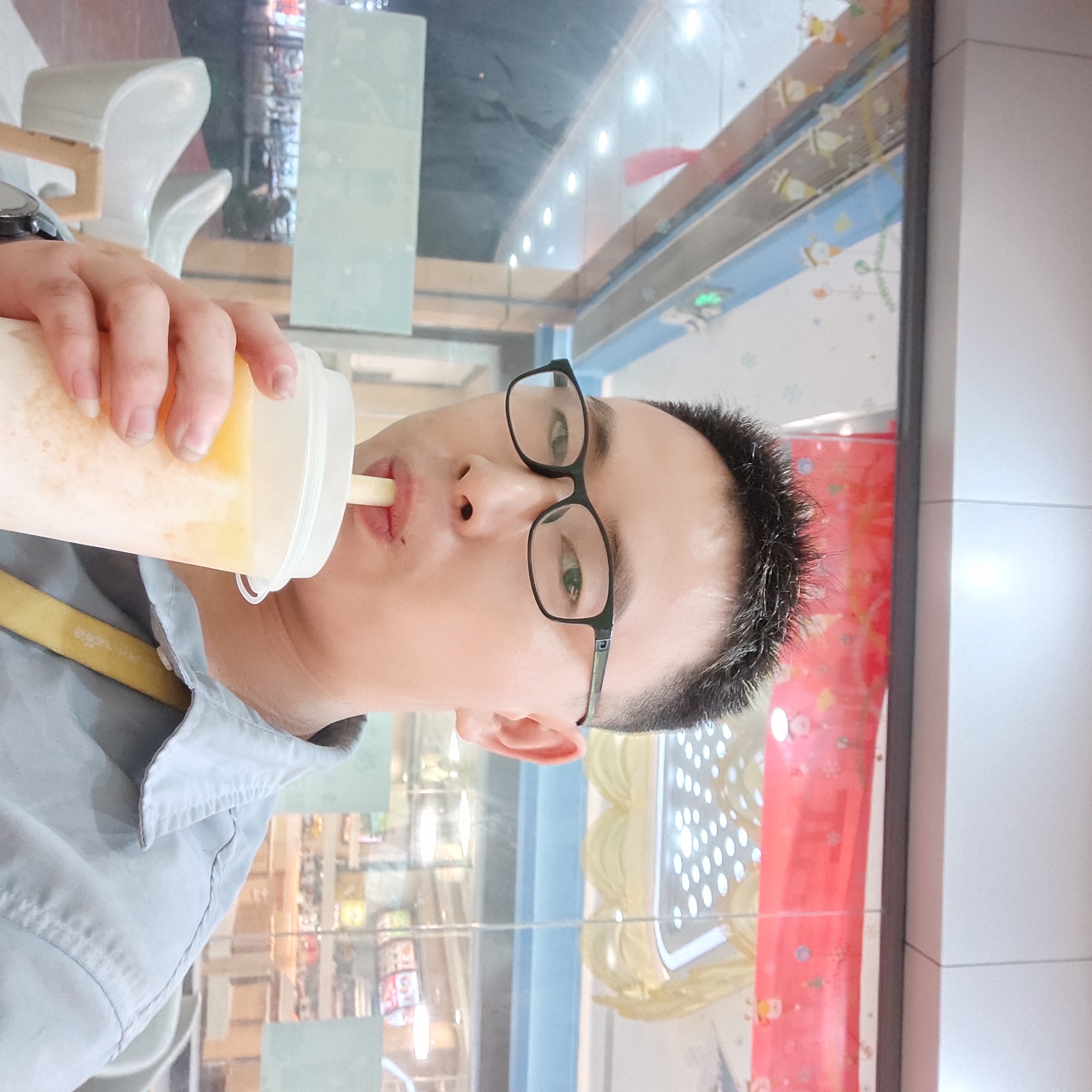 不壹漾的烟火的照片