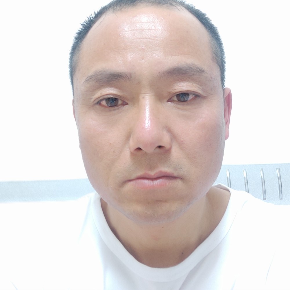 聪明闻西牛的照片