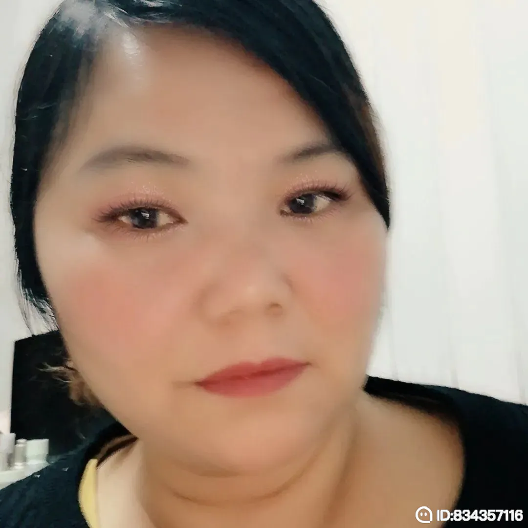 标致蹁跹飞鸟的照片