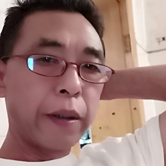 可爱向少女的照片