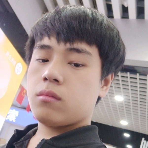 淡定与凉城的照片