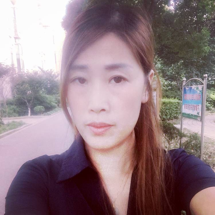 龙玲珑的照片