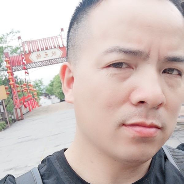 路人寅的照片