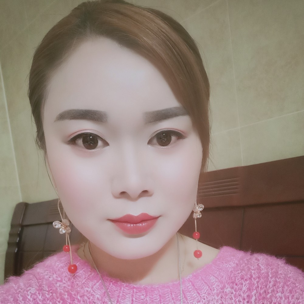 姐的幸福谁能给的照片