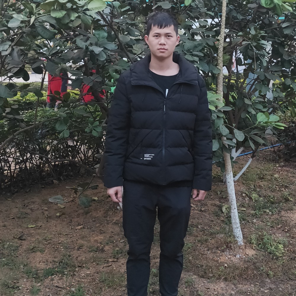 现实深拥糖豆的照片