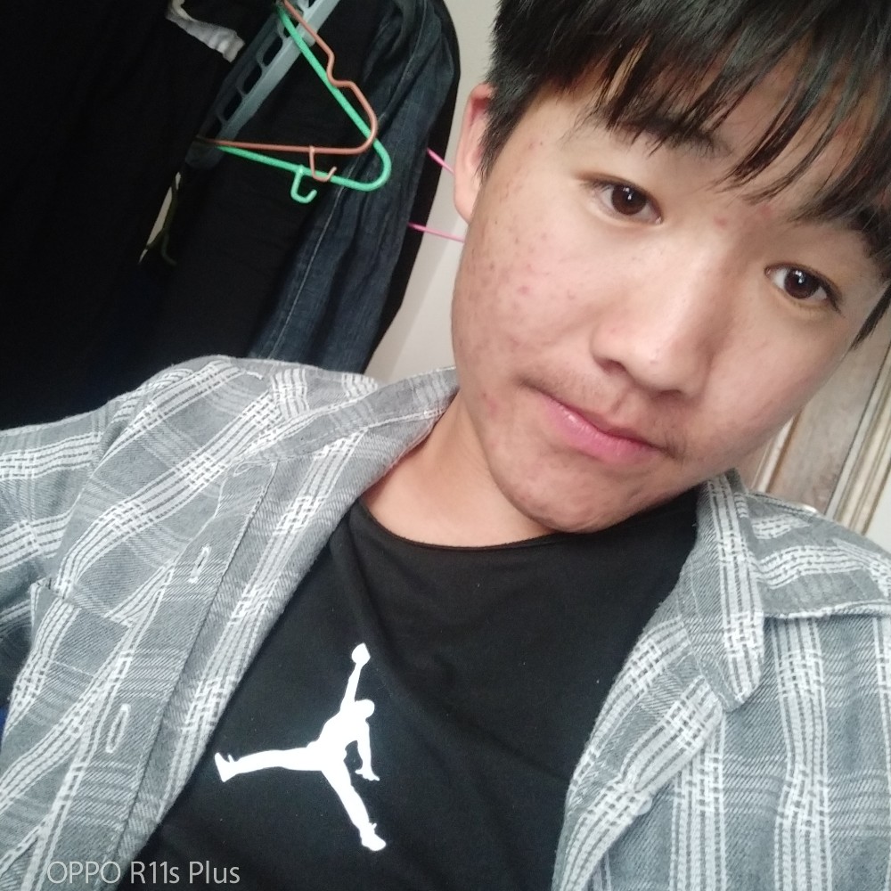 绿草放弃仁爱的照片