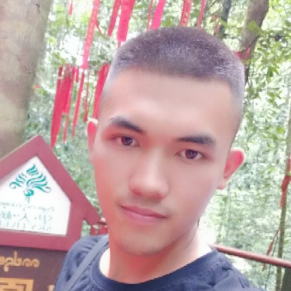 滑板踢霸气的照片