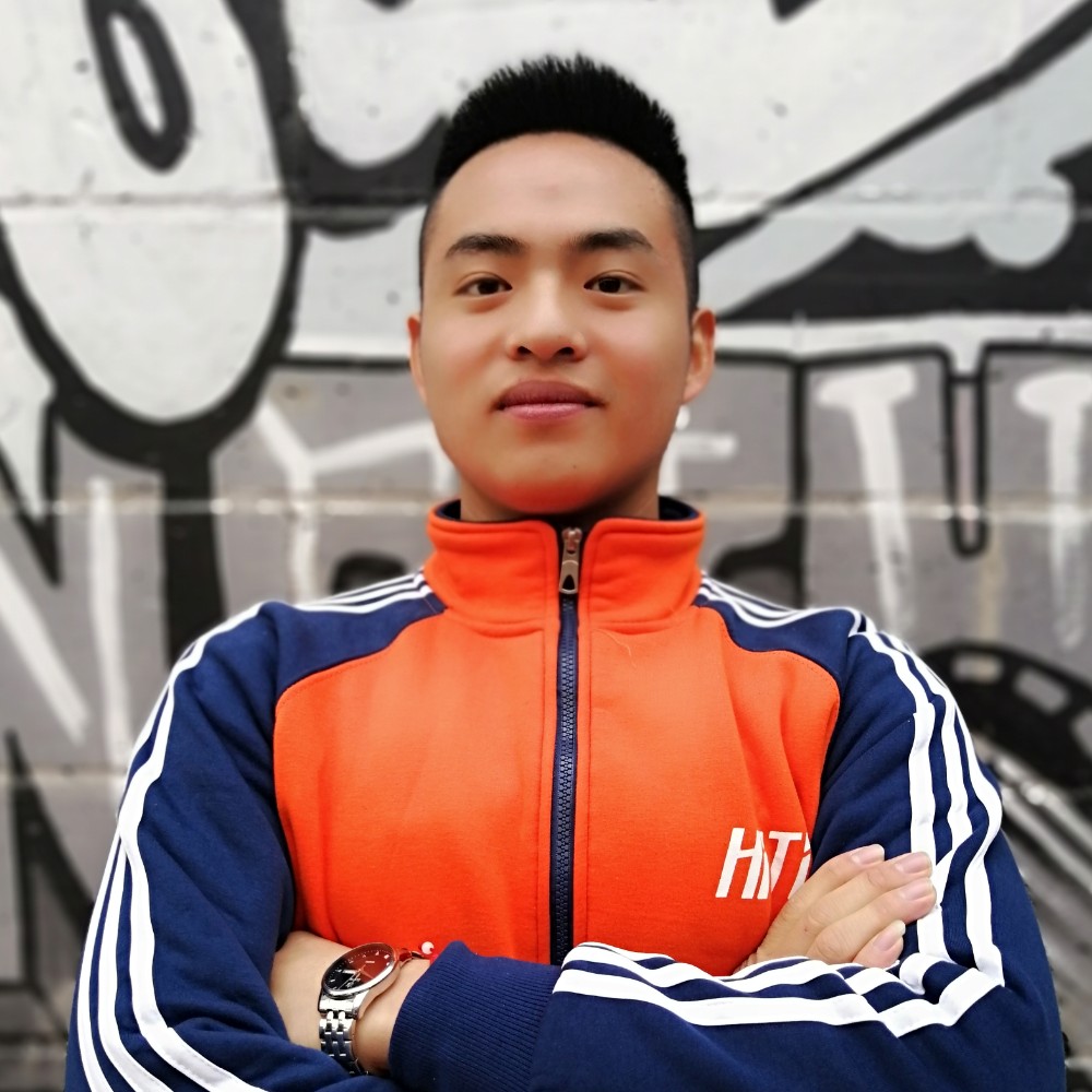 岚色天空的照片