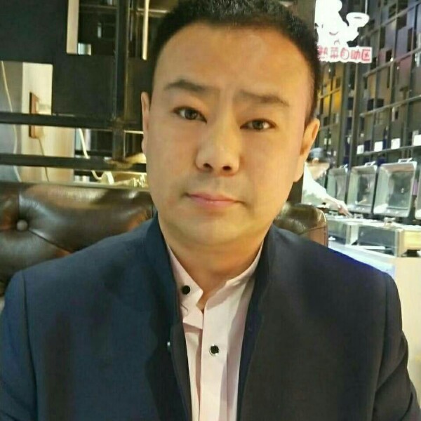 八旗笑笑的照片