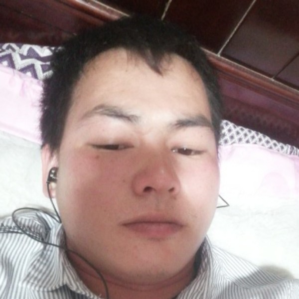 李全德的照片