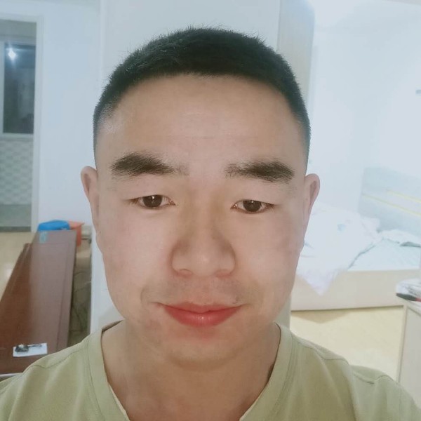 朴实就帆布鞋的照片