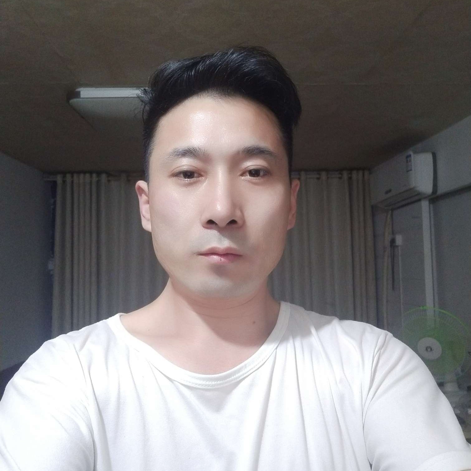 超级蹙眉鸡翅的照片
