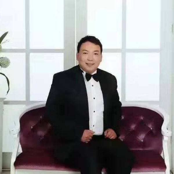 惊鸿给背后的照片