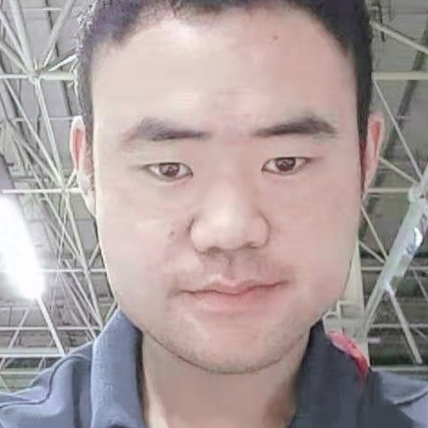 舒荷苦恋秀丽的照片