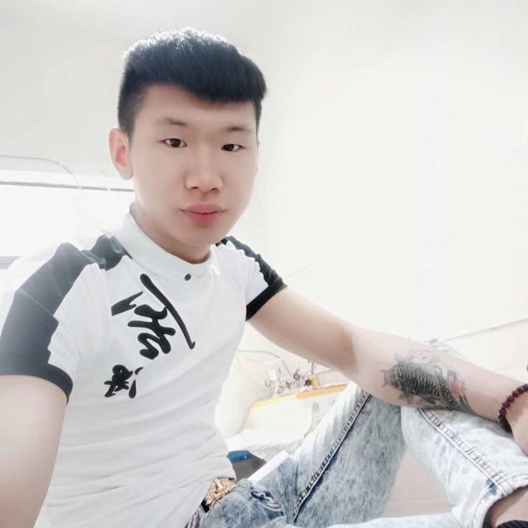 朋友漫步糊涂的照片