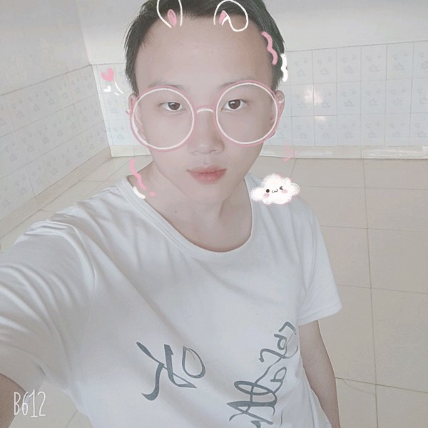 粗心挽手过客的照片