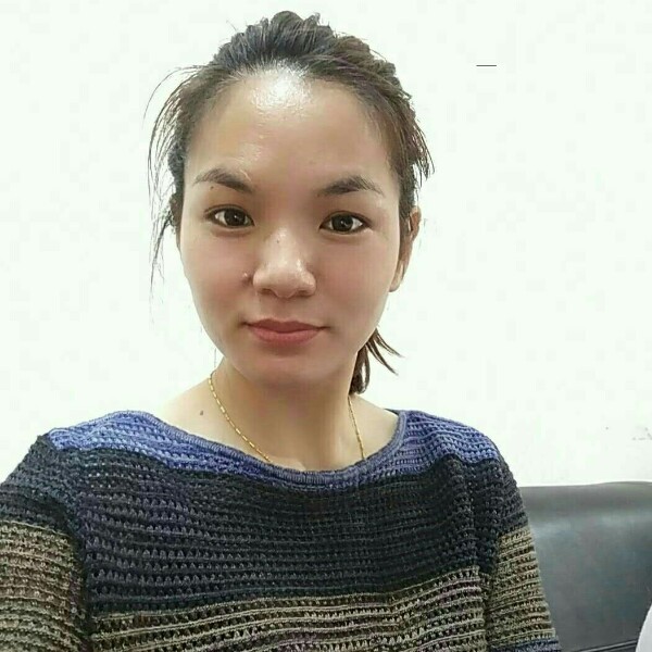 含蓄蹁跹醉月的照片