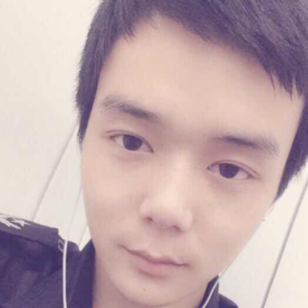 求富婆1582785156的照片