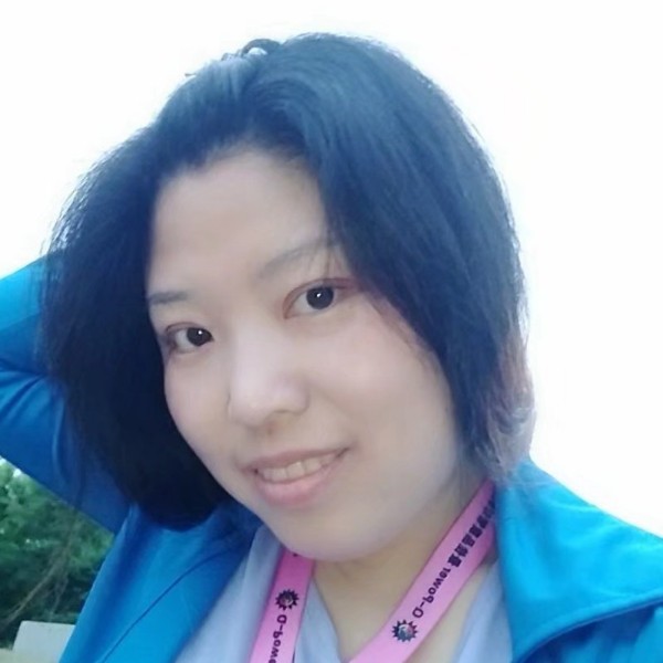 陈綺雁的照片