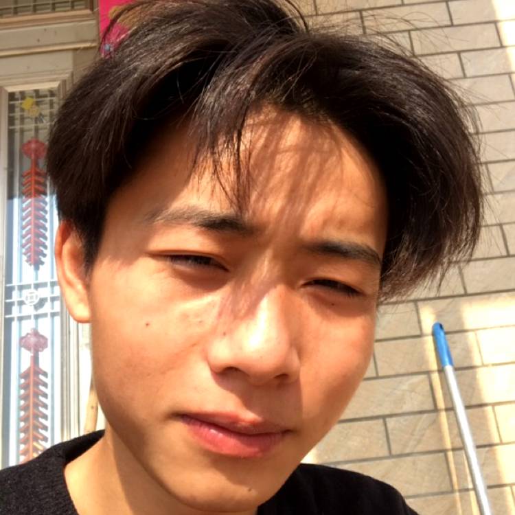 李梵的照片