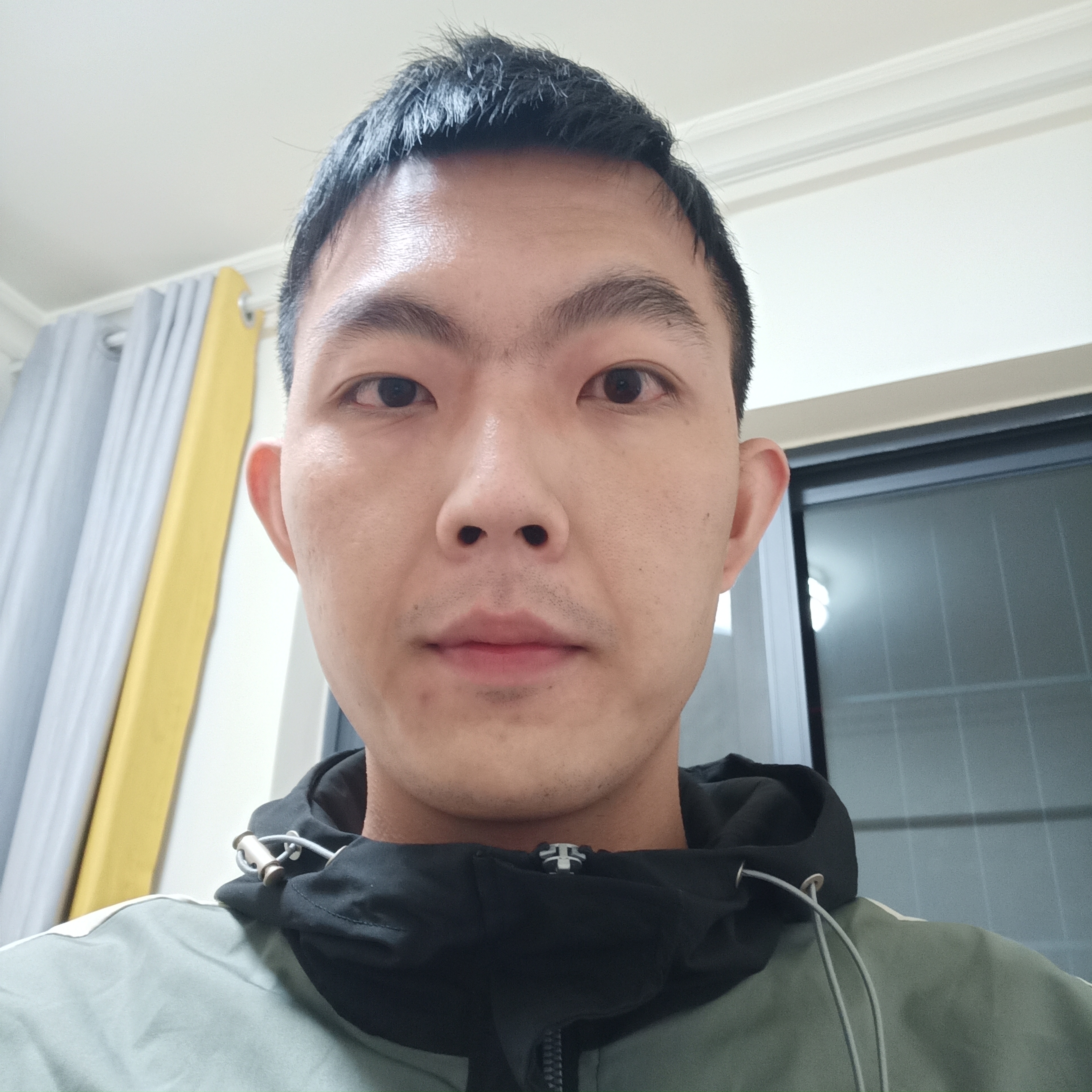 手机高高的照片