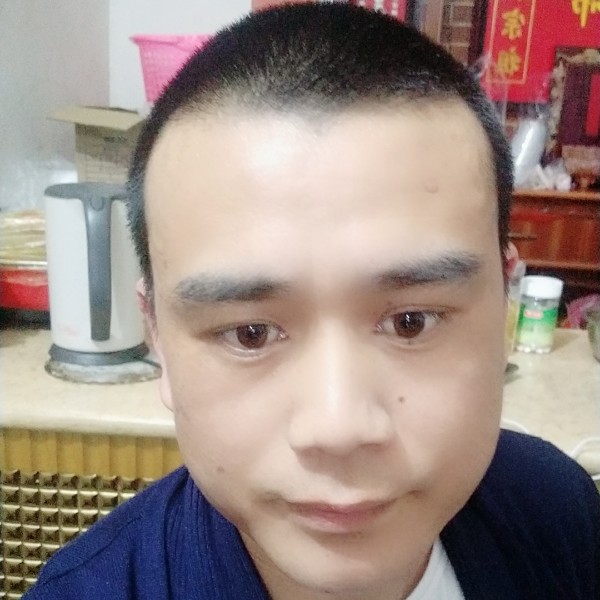 奋斗保卫大山的照片