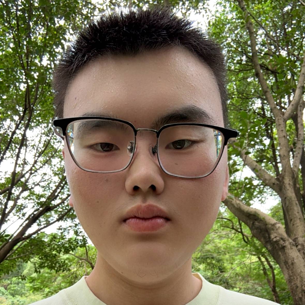 沉稳冷峻王者的照片