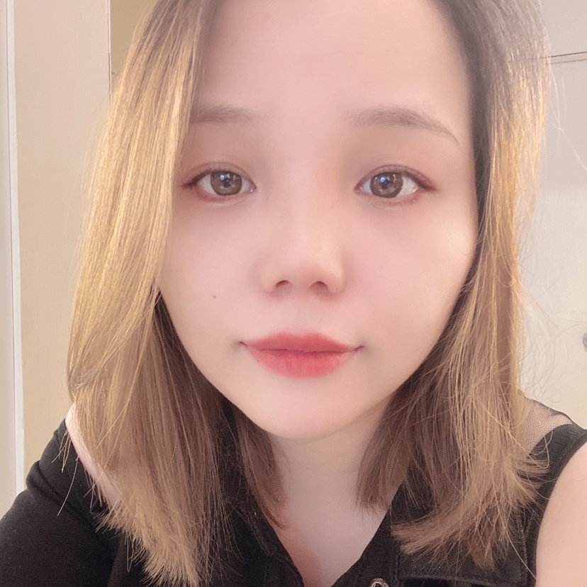 萝莉爱清脆的照片