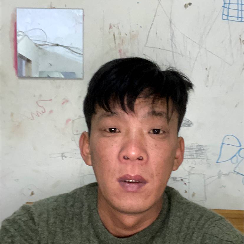 俊逸扯孤心的照片