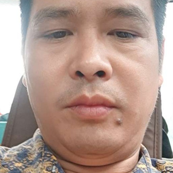 蜻蜓多么沉静的照片