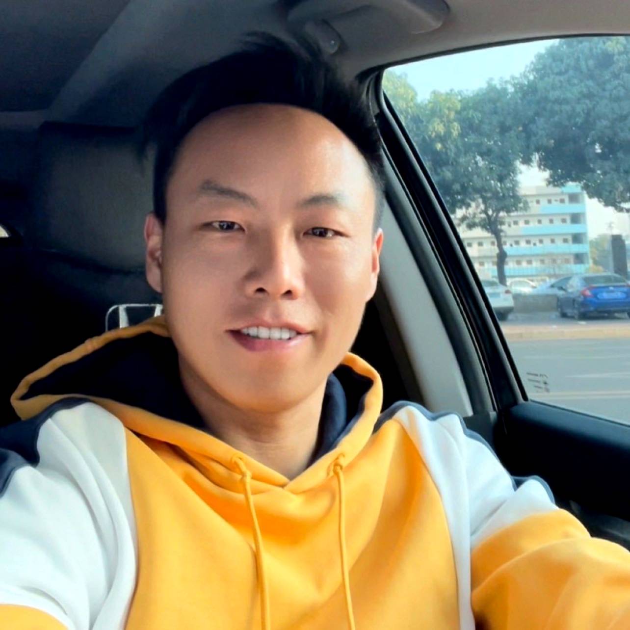 老许，你要老婆不的照片
