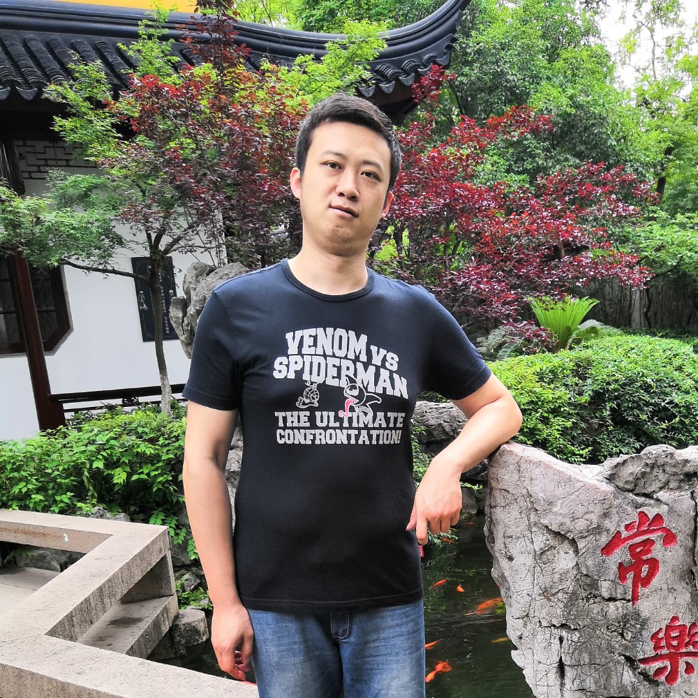 大嘴巴亮亮的照片