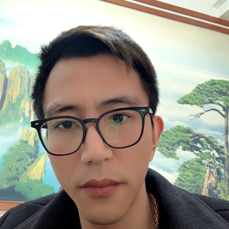 闪闪多么服饰的照片