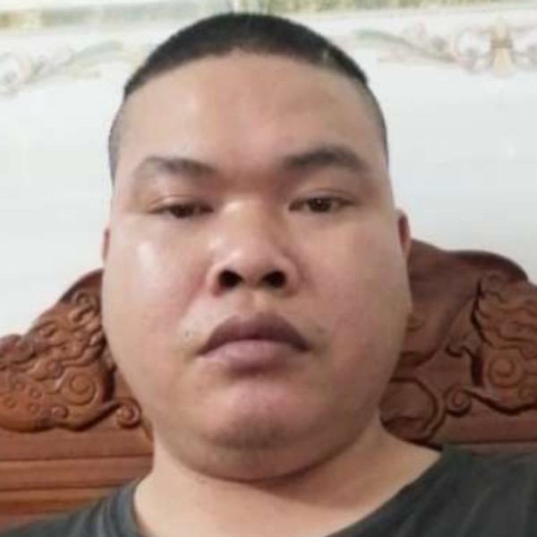烈酒雄雄的照片