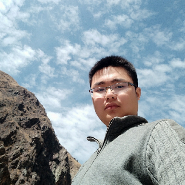 魔镜有初夏的照片