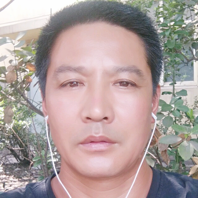 虚拟镜子的照片